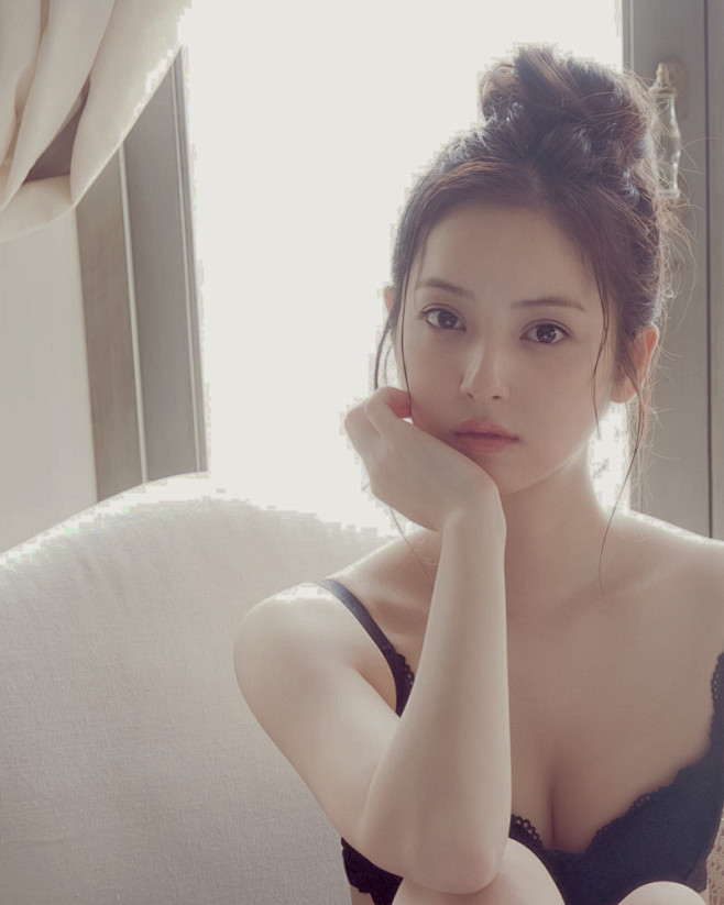 黄渤演讲:谁会拒绝一个幽默的人。(见休息视频