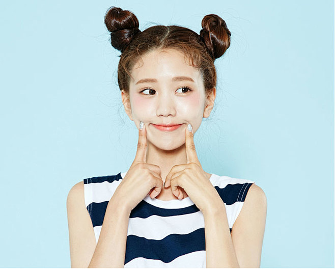 宣传图女装主图简洁简约卡通可爱清新海报海报韩范模特女模特可爱美女