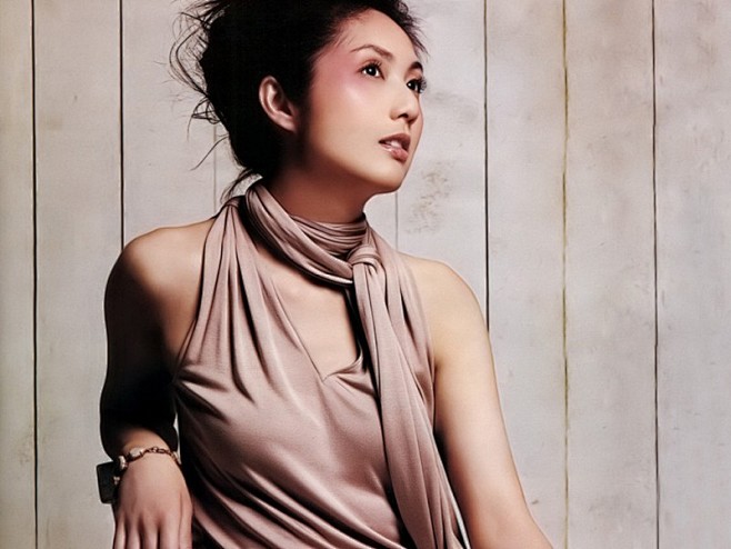 杨千嬅桌面壁纸