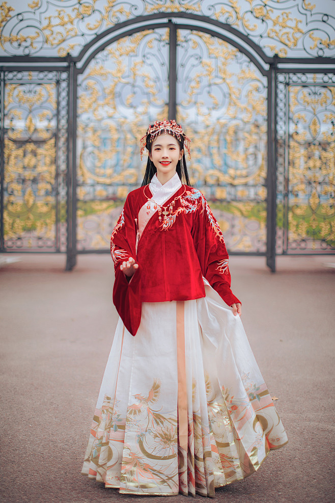 模特十里微博汉尚华莲汉服齐胸襦裙明制齐腰襦裙汉服摄影摄影古风