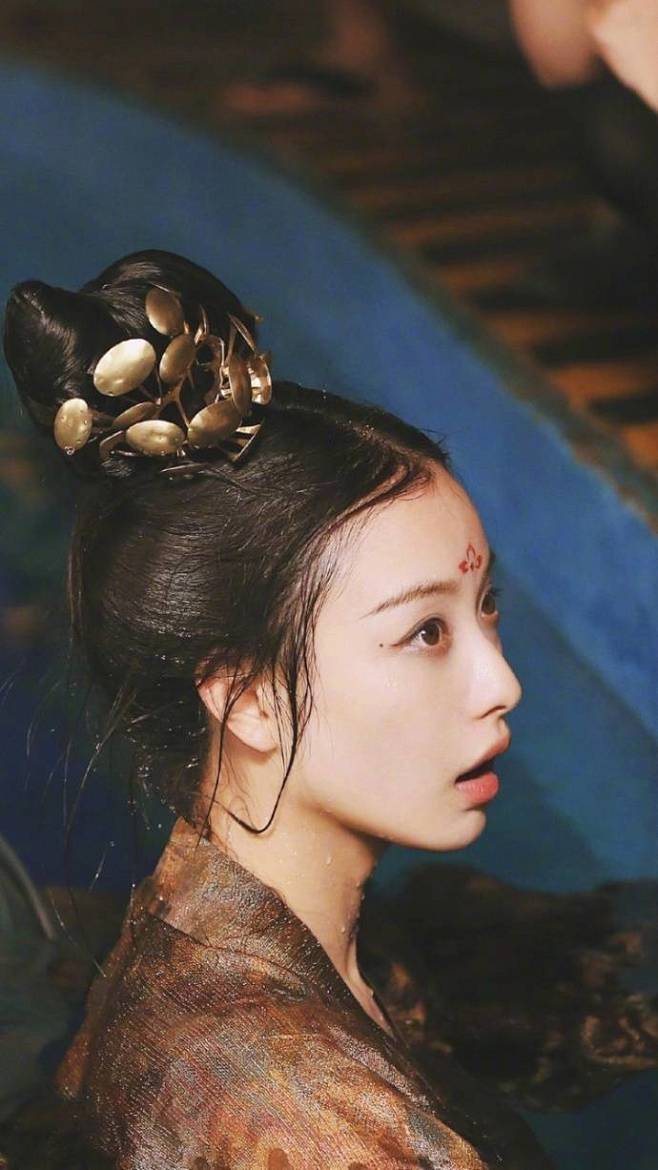 梢柔情满溢少女感十足两种状态自由切换毫无压力期待这部剧祷巳ㄎ褐