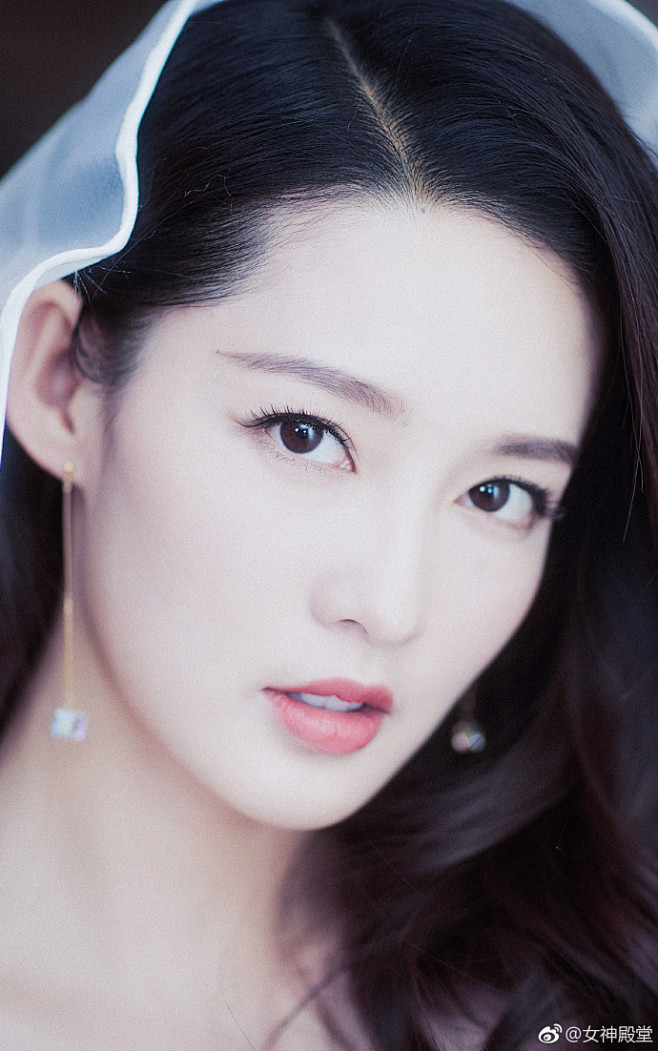 李沁绝美大片,冰肌玉骨,绝世之姿,如仙女下凡,魅