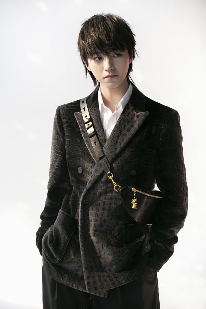 王俊凯karrywang工作室的照片微相册