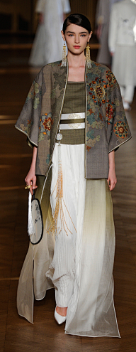 YOUNGDESIGNWORK采集到Fashion Show