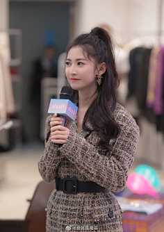 迪小仙的酸奶疙瘩采集到你眼里存山河我存你——陈钰琪现代装