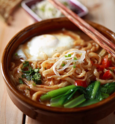 招彩进宝采集到美食城