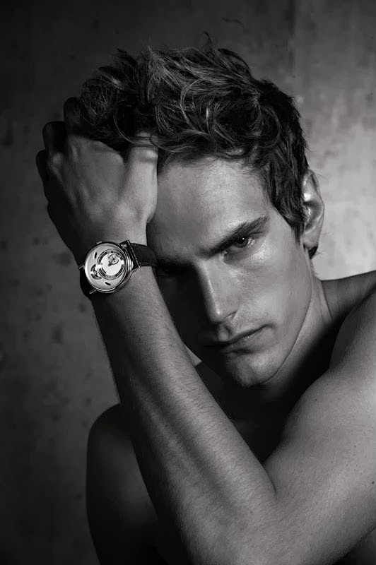 男模全裸大片2喜欢男色太平洋时尚网同采自photo.pclady.com.