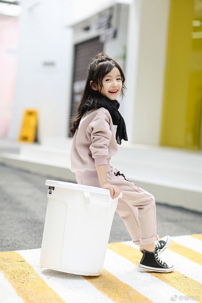 andy77com从浅浅の雨馨转采于2021-11-12 17:12:54裴佳欣a-儿童摄影