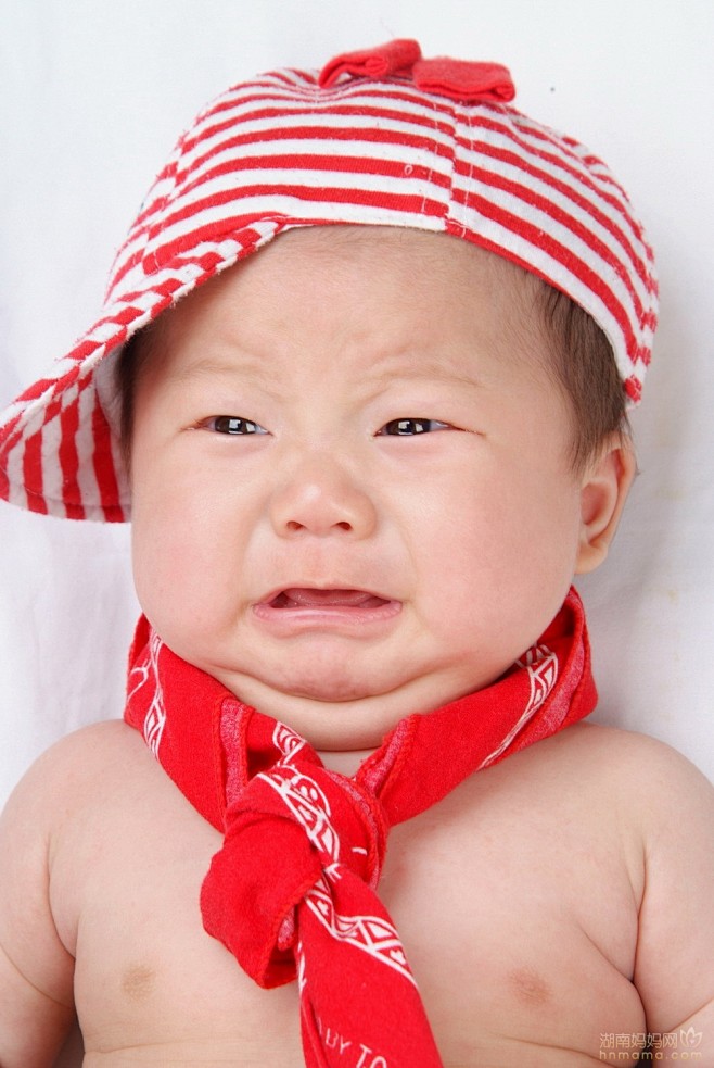 宝贝哭吧哭吧不是罪