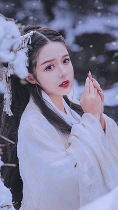 三月的狐狸猫采集到古装