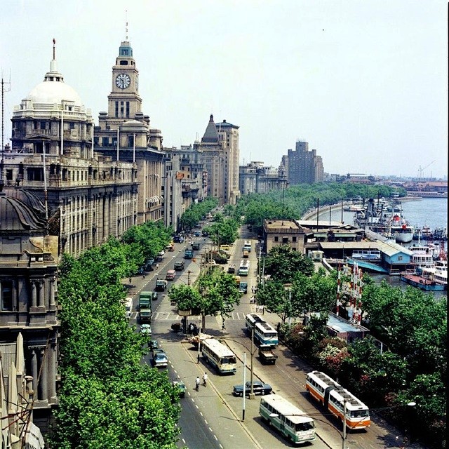 老照片1981年的上海超乎你想象