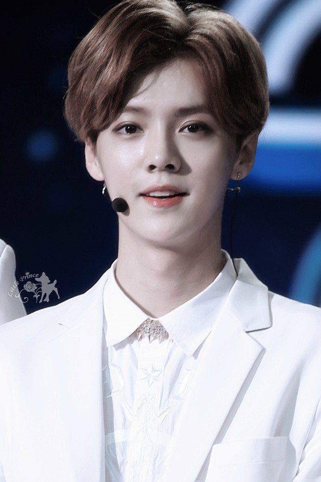 regulus03从朶朶转采于2016-10-22 20:58:20鹿晗鹿窝regulus03该