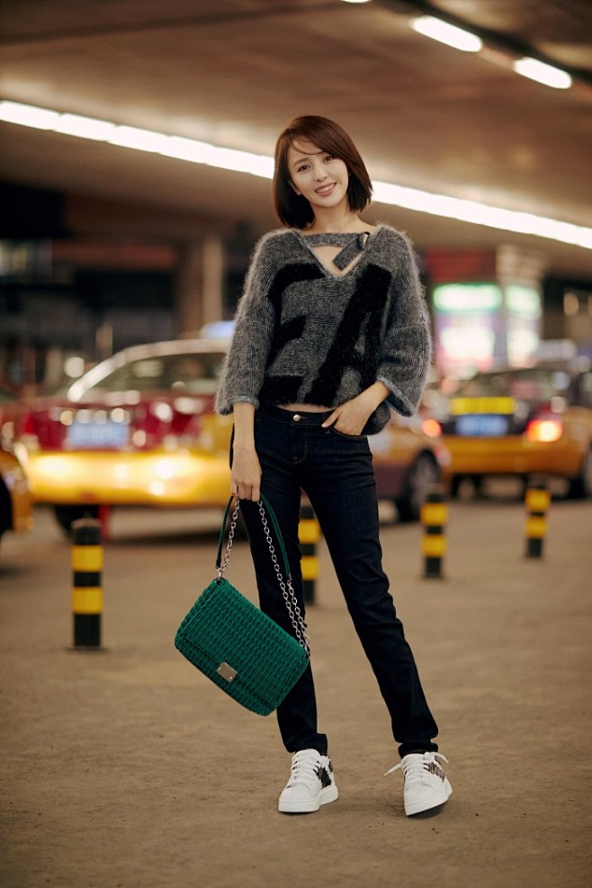 16:12:14佟丽娅明星街拍那年冬天起疯了同采自www