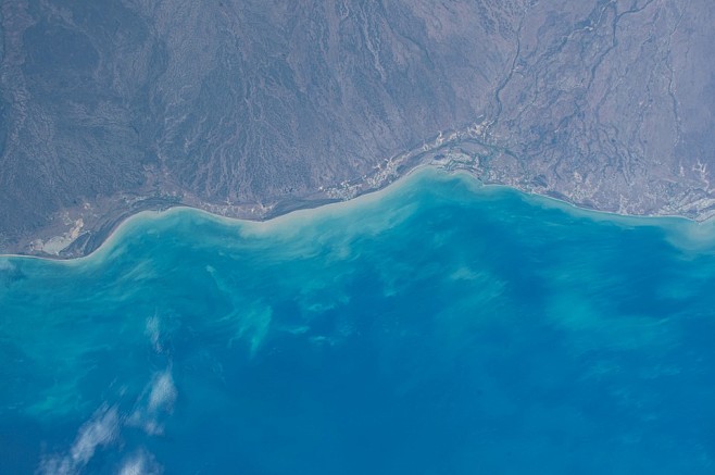 卫星图像海岸海岸线岸海洋海水土地地形景观空中的视图以上绿松石