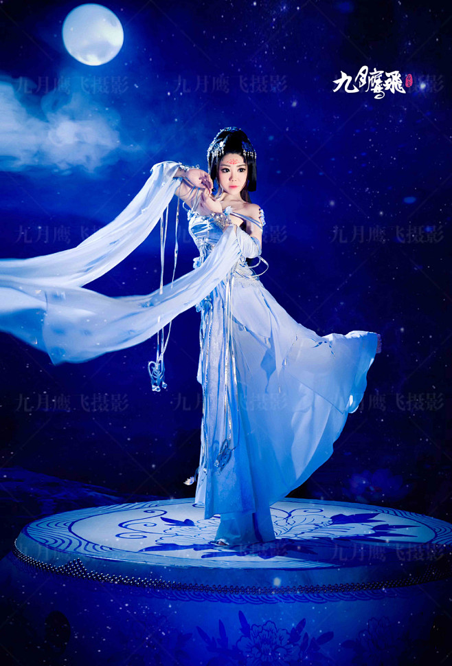 七秀成女(蓝色)_北京九月鹰飞古装摄影工作室