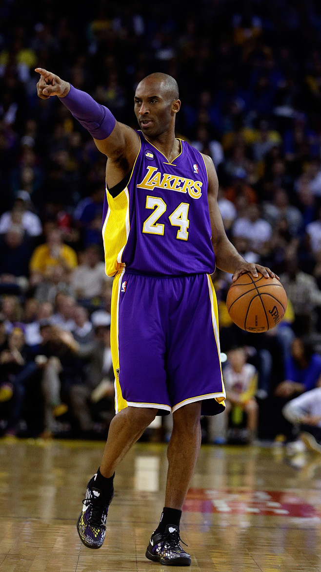 爱思壁纸布莱恩特科比