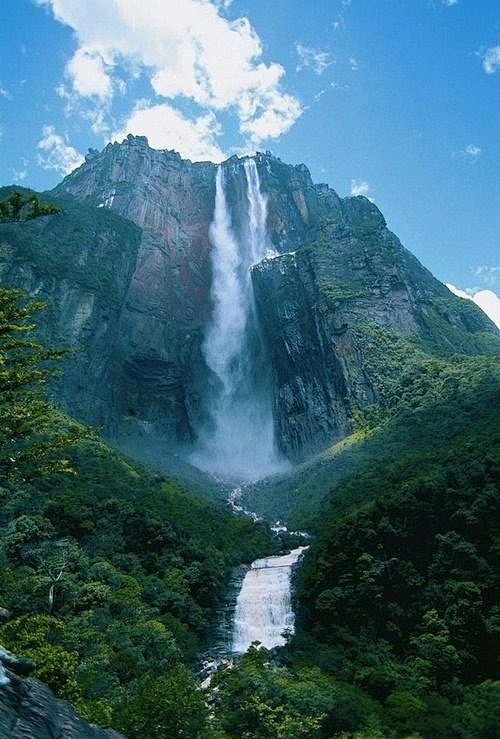 顶好视觉安赫尔瀑布深藏在委内瑞拉的高山密林之中它的水量虽然不是