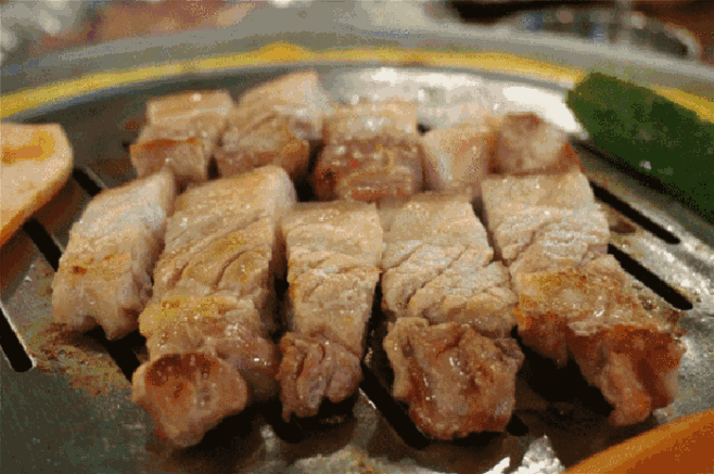 会动的美食 烧烤 肉食 海鲜 自助餐 火锅 鱼肉 gif