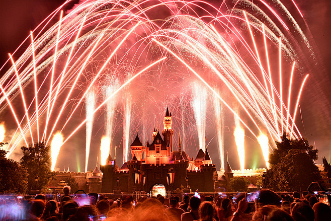 迪士尼烟花汇演