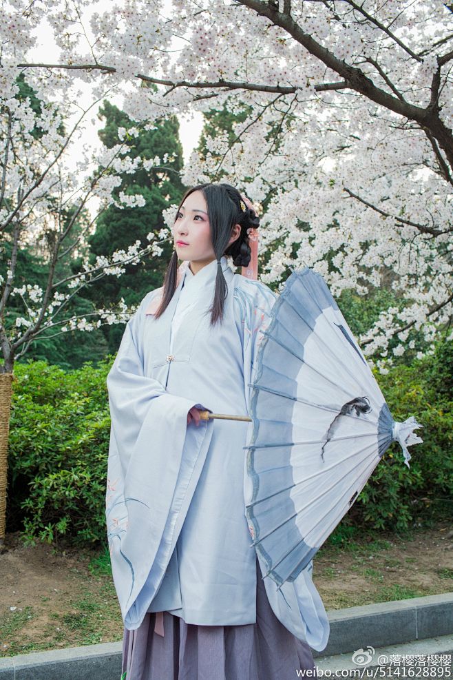 汉服鉴赏参考图集绘画 服饰 唯美古风中式写真