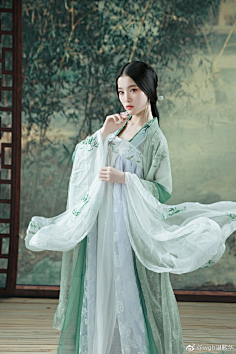 莫雪瑶兮采集到古装服饰