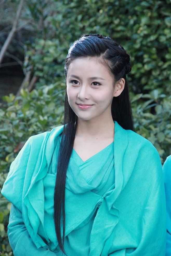 新天龙八部美丽的阿朱姐姐阿朱姐姐果然比神仙姐姐要端庄