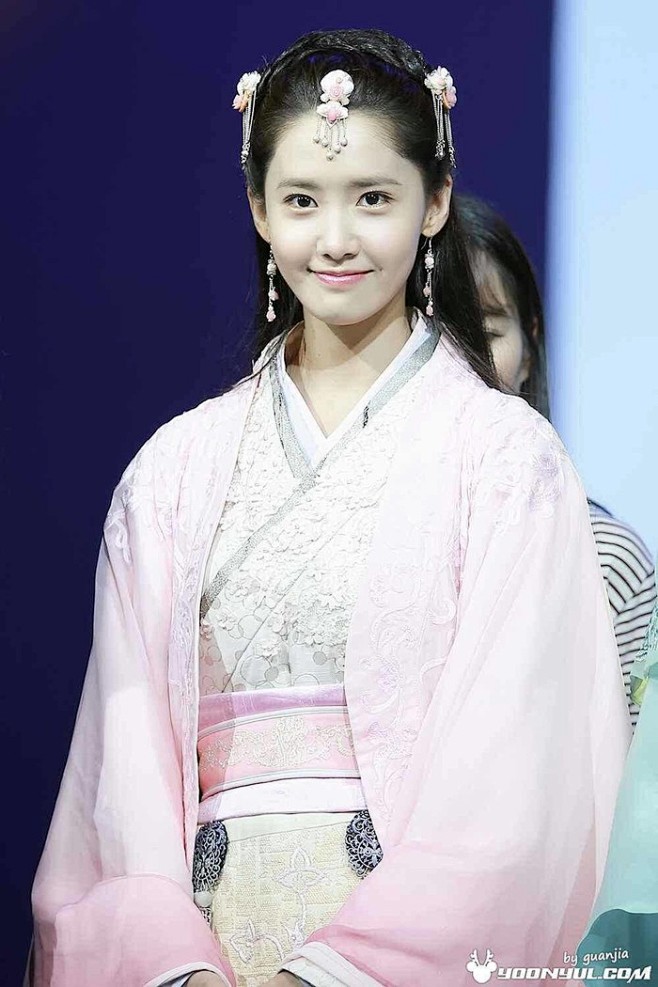 林允儿少女时代yoona允儿 韩服美人 林允儿 韩国明星 古装美人 韩流 小可爱 予心木子