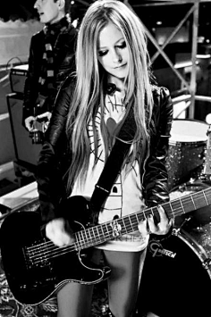 Alan020采集到Avril Lavigne