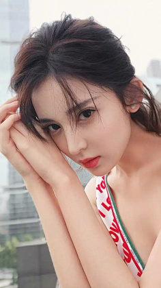 洛云汐采集到美女明星~写真代言