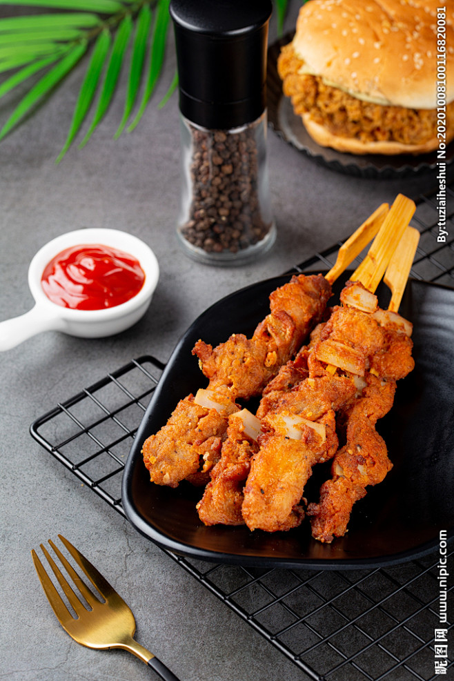 17:39:48骨肉相连炸串素材-食品小昊砸该采集也在以下画板加载更多