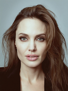 MydZz采集到Angelina Jolie