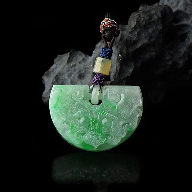 仿古饕餮护身牌莫卫国作品玉雕界