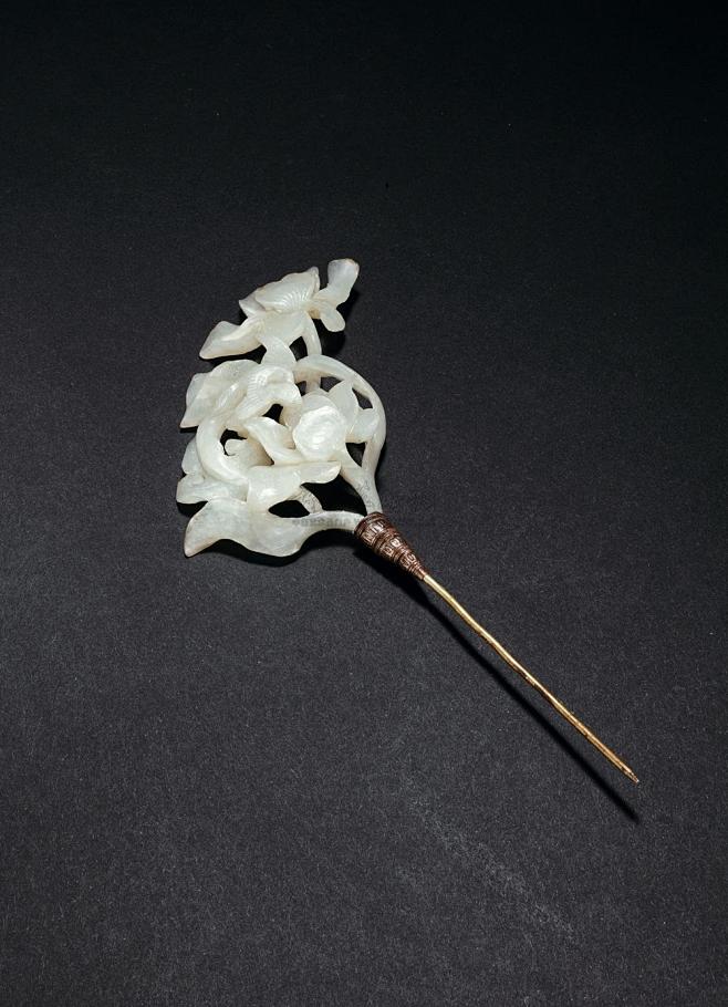 白玉花鸟纹发簪元