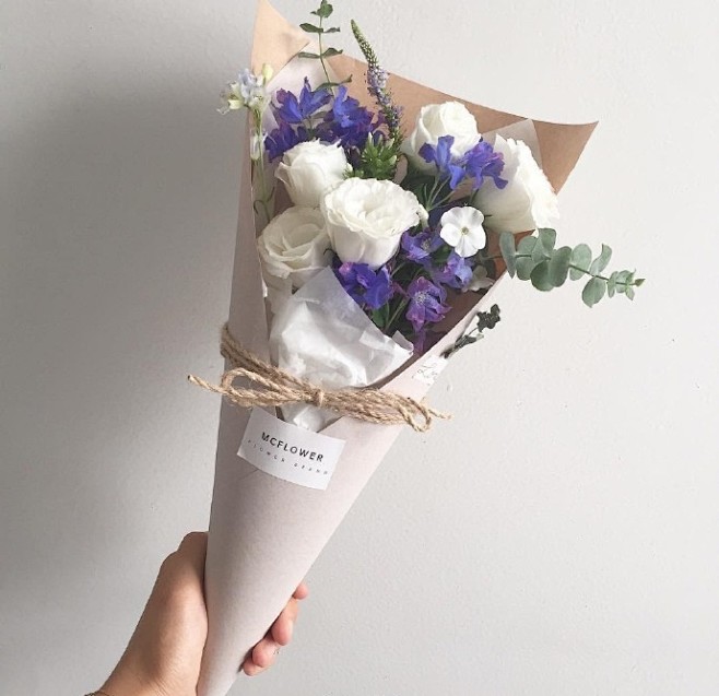 简单温馨小花束