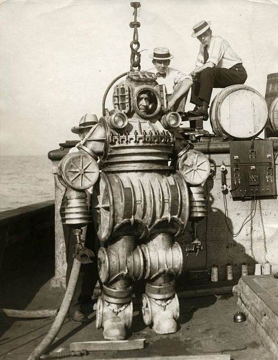 重型潜水服老式图片