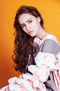 月花瓣采集到外国美女