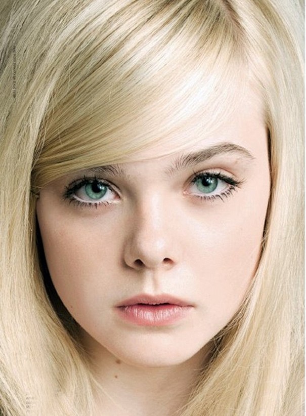 Elle Fanning,现今少有的天生金发碧眼的纯正日