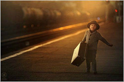 明天怎样,没人知晓,生活本是一次疯狂的旅程,没