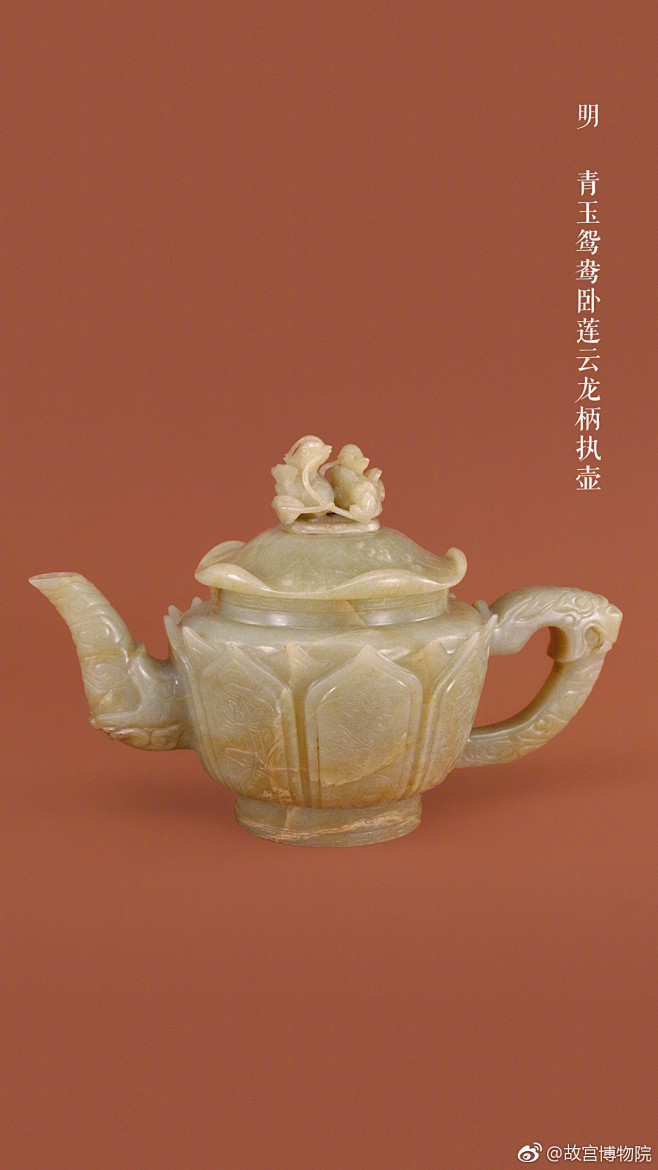 上三五好友,或拣处闹嚷的大排档,在烟火气里痛