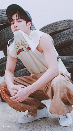 狐狸公子灯夜乐游春采集到boys
