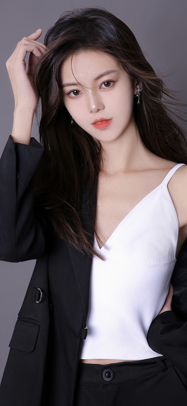 小芯的记忆从美味酥转采于2022-02-21 23:30:47神秘的黑1喜欢r-人物小