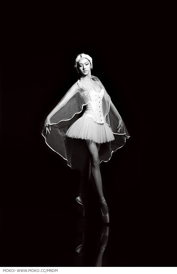 启鸣星从静界转采于2021-08-13 18:00:38舞蹈艺术人体素材启鸣星同采