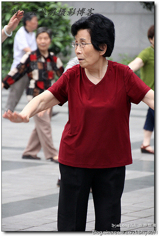 我拍重庆老阿婆们千姿百态刘星云旅游攻略