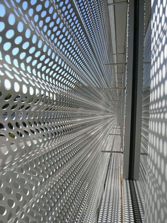undulatingperforatedmetalscreen